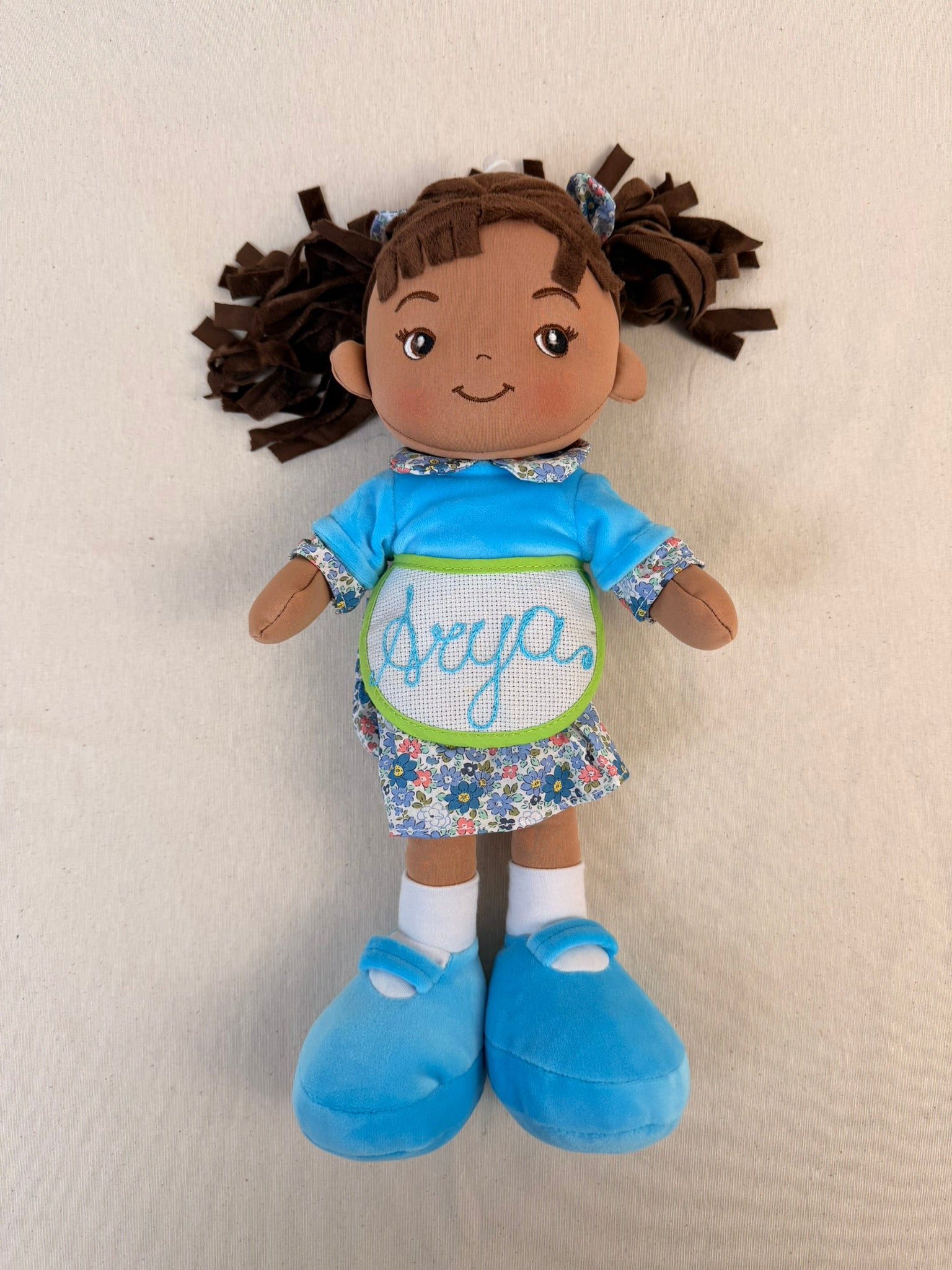Muñeca Arya